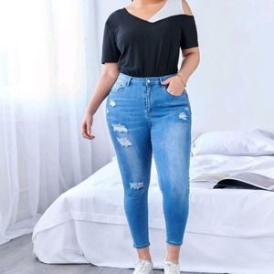 SHEIN Distressed Skinny Ankle Jeans